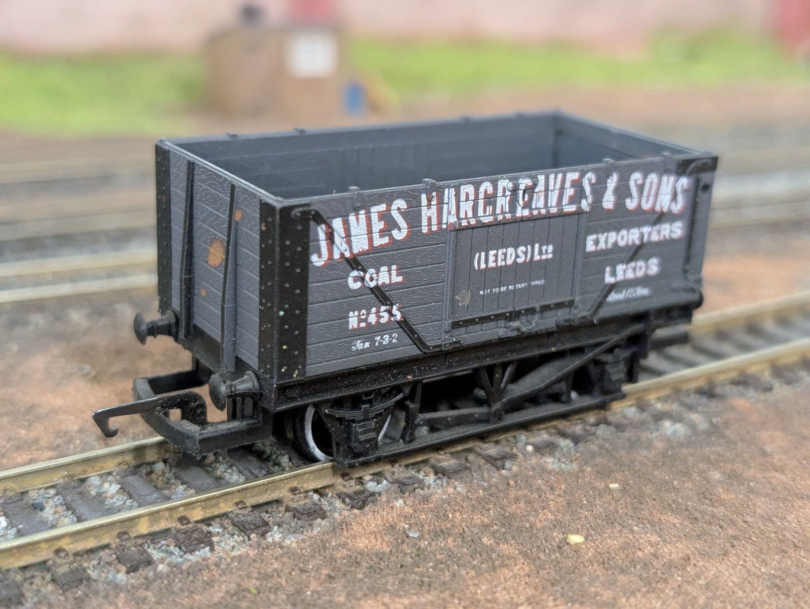 Hornby R032 OO Gauge End Tipping Wagon Hargreaves
