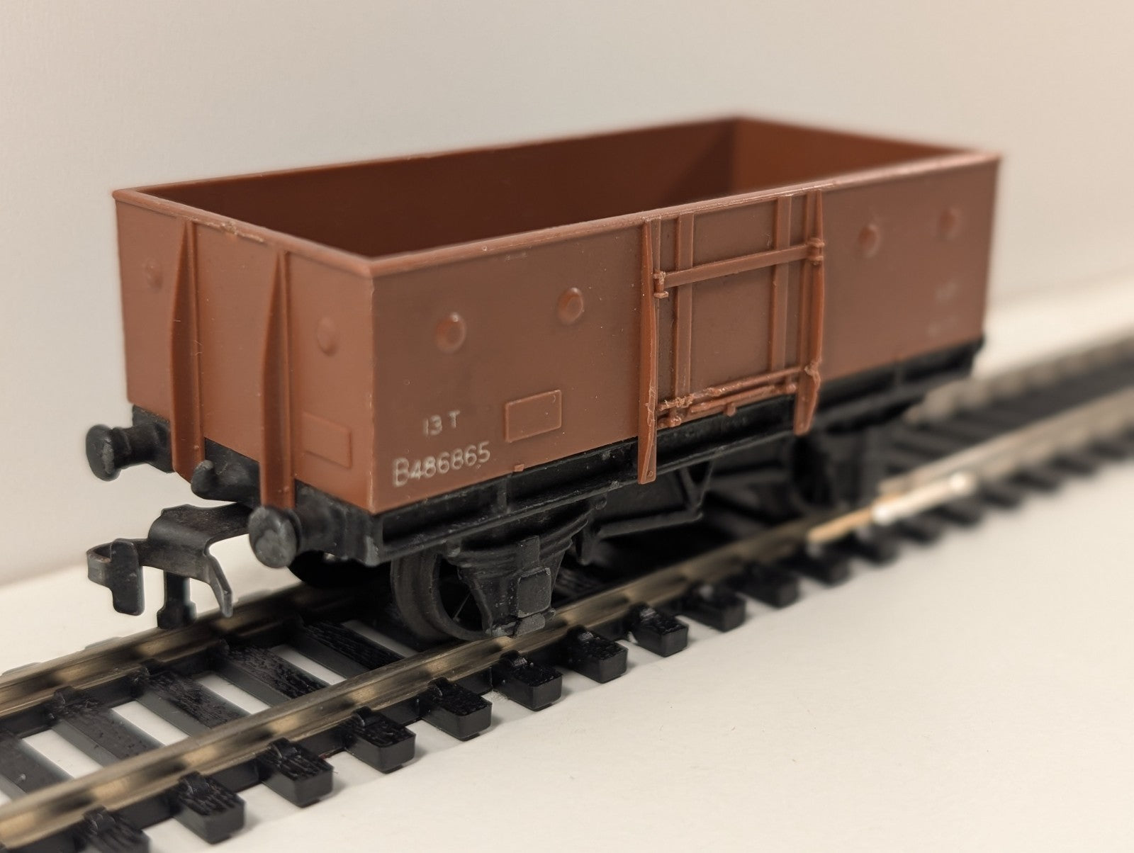 Hornby Dublo 13T Mineral Wagon – OO Gauge