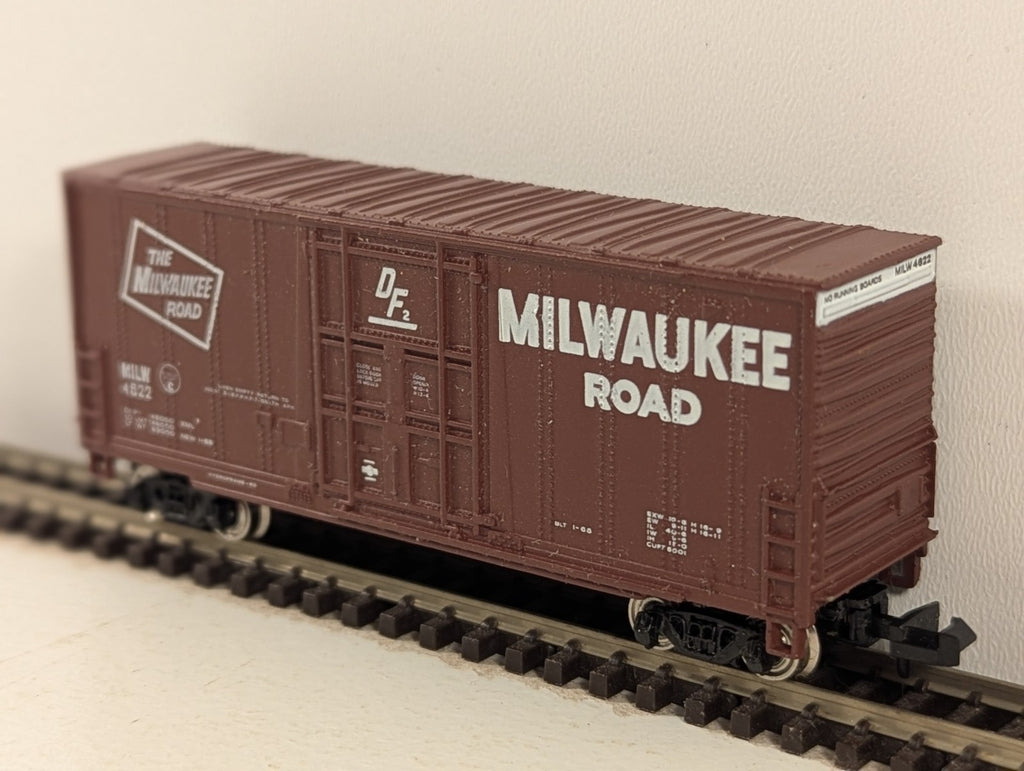 Bachmann N Gauge Milwaukee Road 40ft Hi-Cube Boxcar