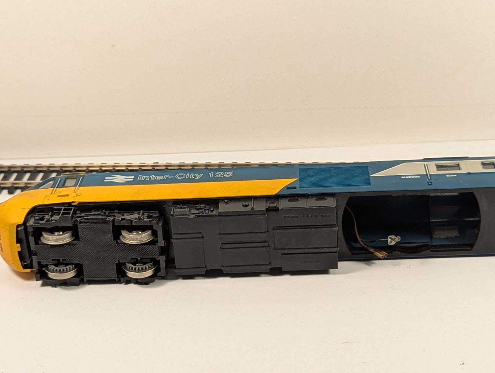 Hornby OO Gauge Class 43 HST Power Car W43002 - Spares