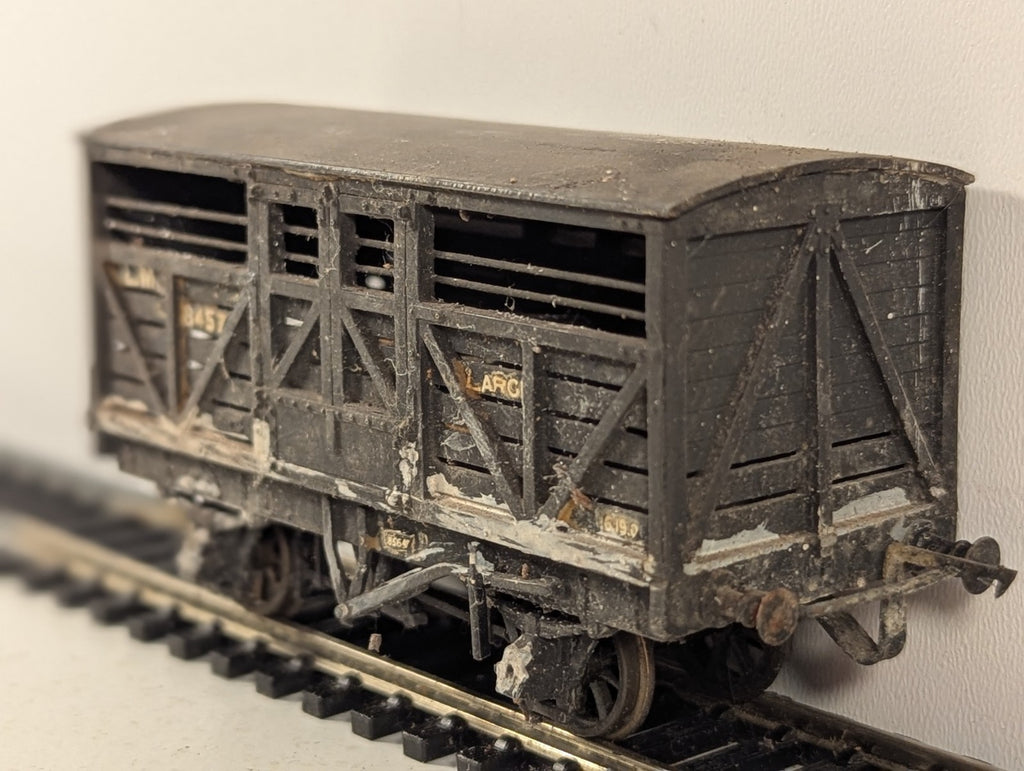 Kitbuilt LMS Large Cattle Wagon 8457 LMS Grey