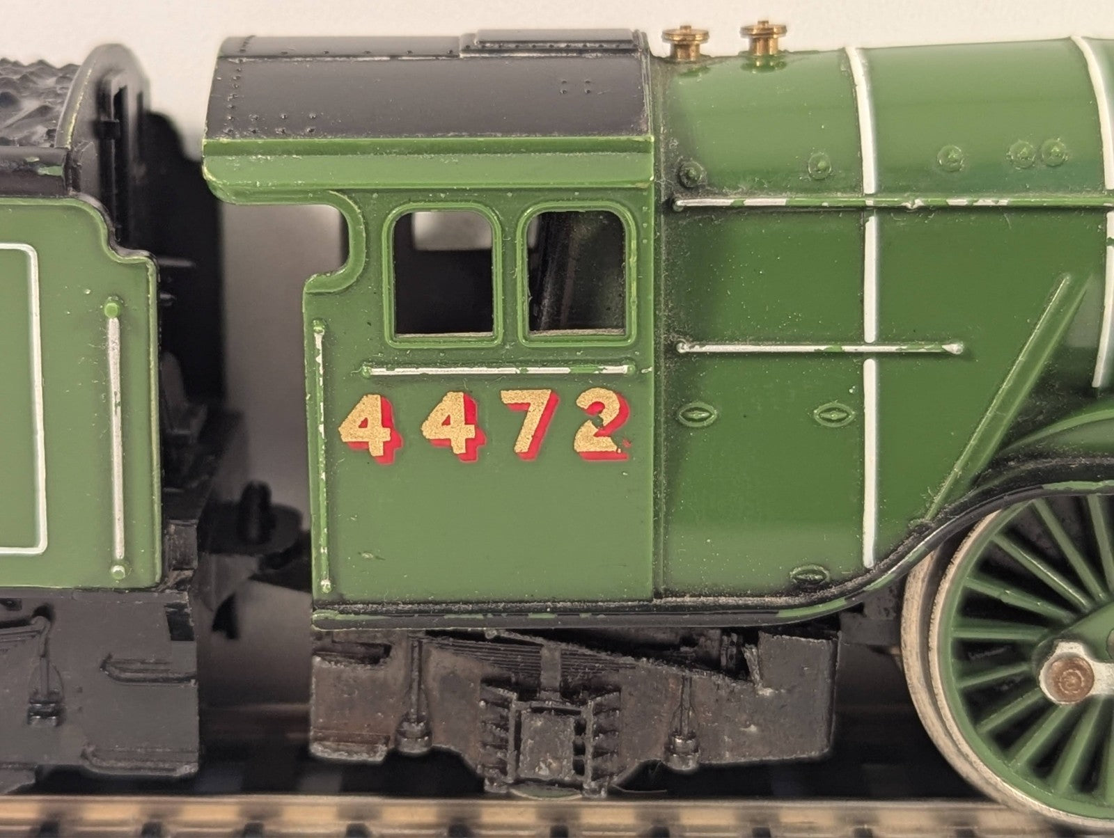 Hornby R851 LNER Class A3 'Flying Scotsman' 4-6-2 Steam Locomotive - LNER Green