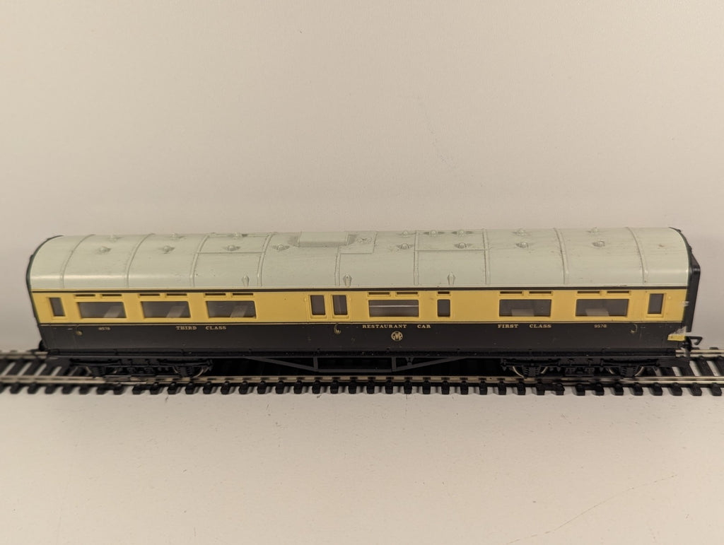 Hornby OO Gauge GWR Collett Restaurant Car No. 9578
