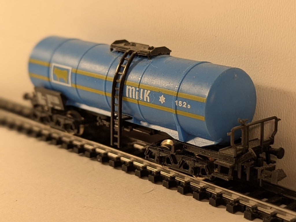 Lima N Gauge Milk Bogie Tank Wagon 152 D Milk Tank Wagon Blue Milk
