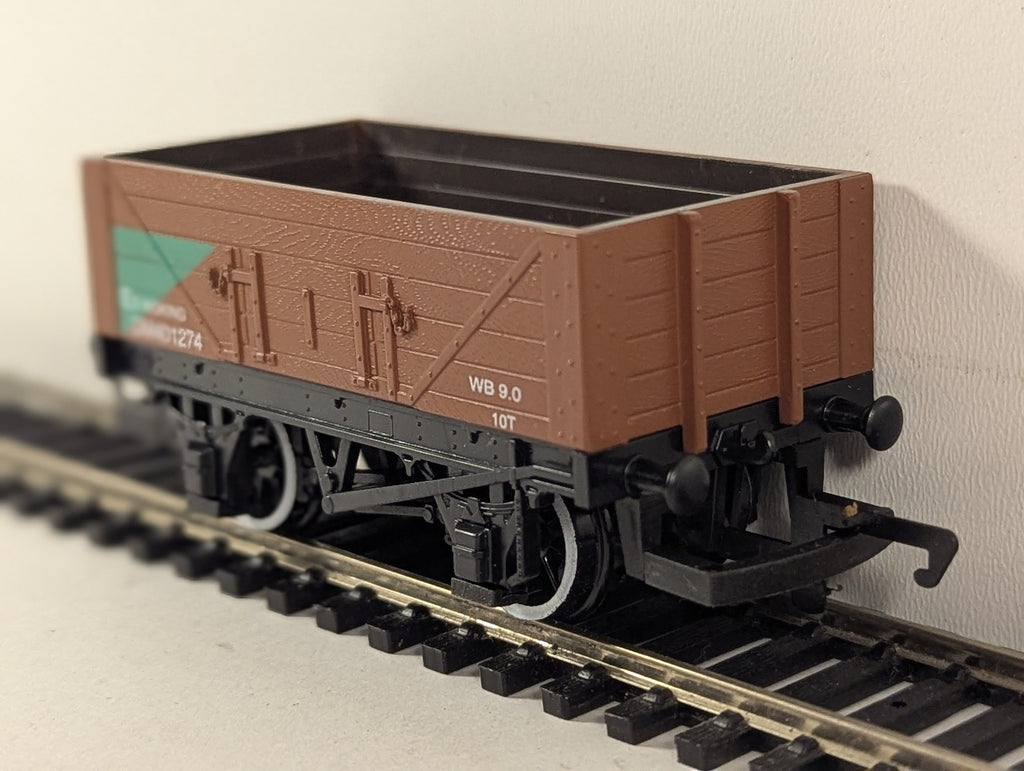Hornby OO Gauge 5 Plank Open Wagon 'Es Woking' DM401274 BR Brown (Engineers)