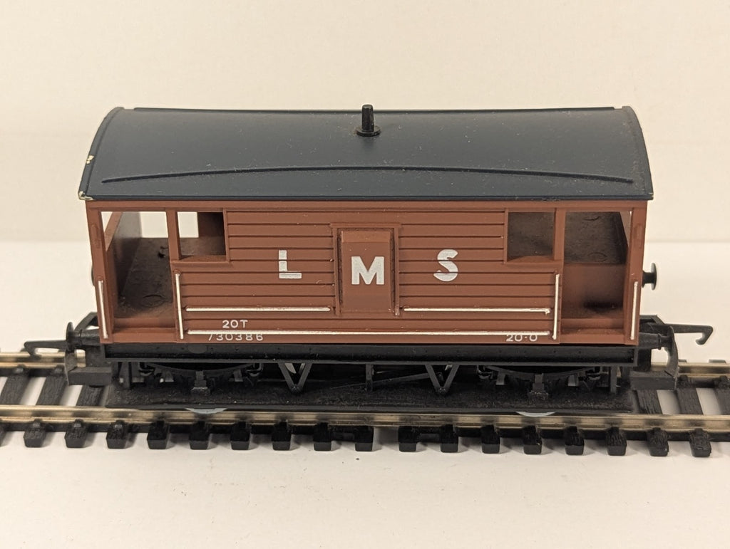 Hornby R718 OO Gauge LMS 20 Ton Goods Brake Van