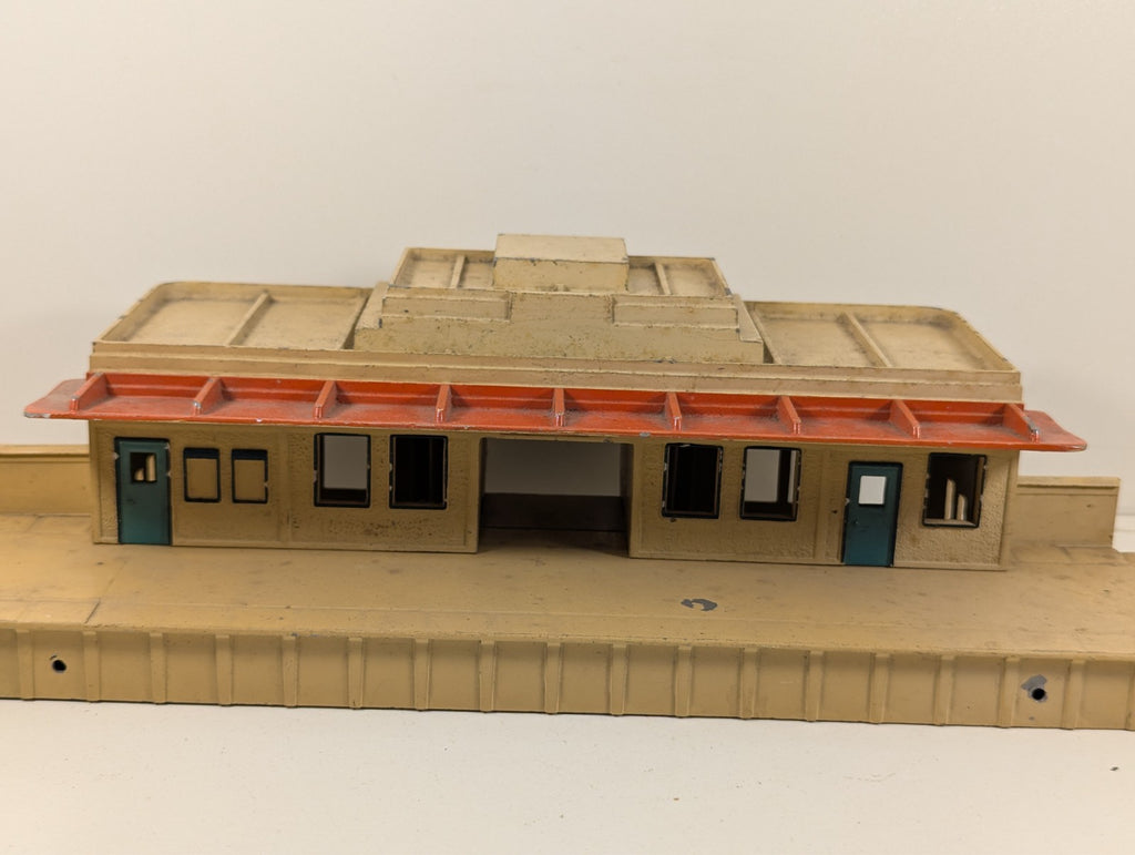 Hornby Dublo D1 Through Station OO Gauge
