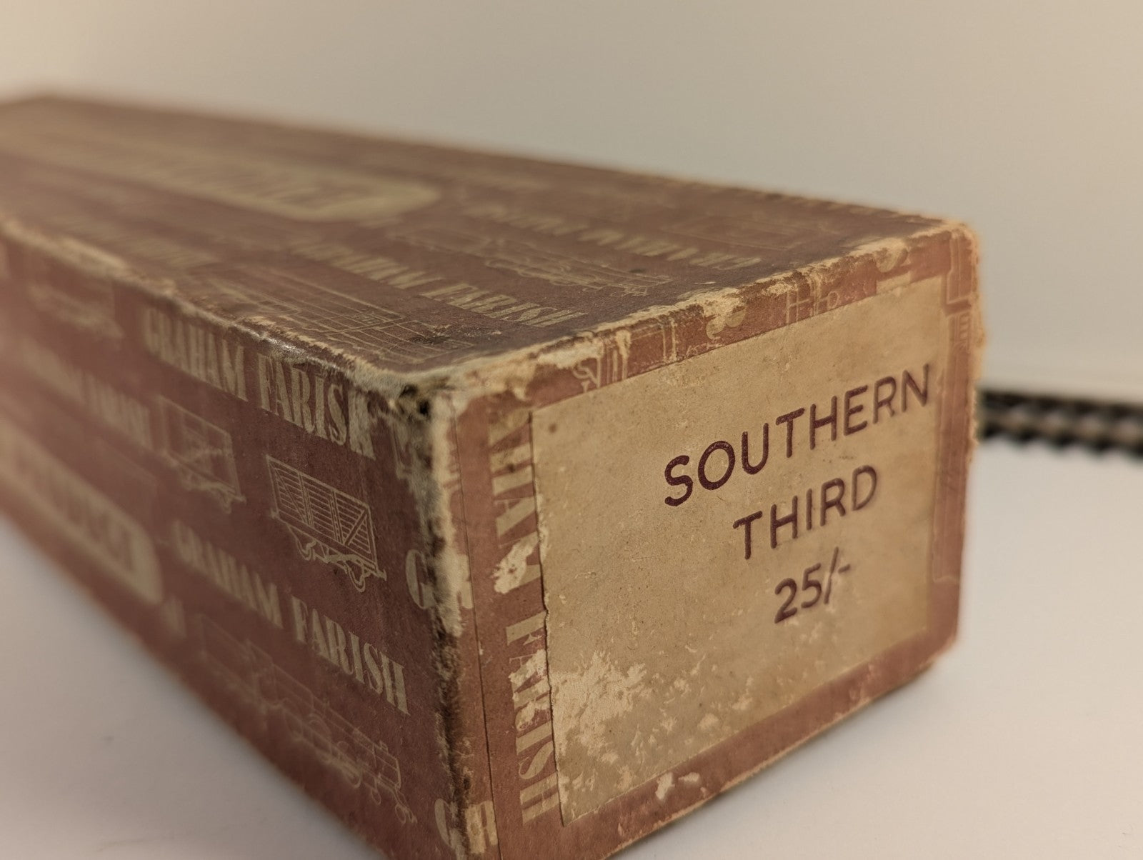 Graham Farish OO Gauge Southern Railway Green Third Class Coach Boxed