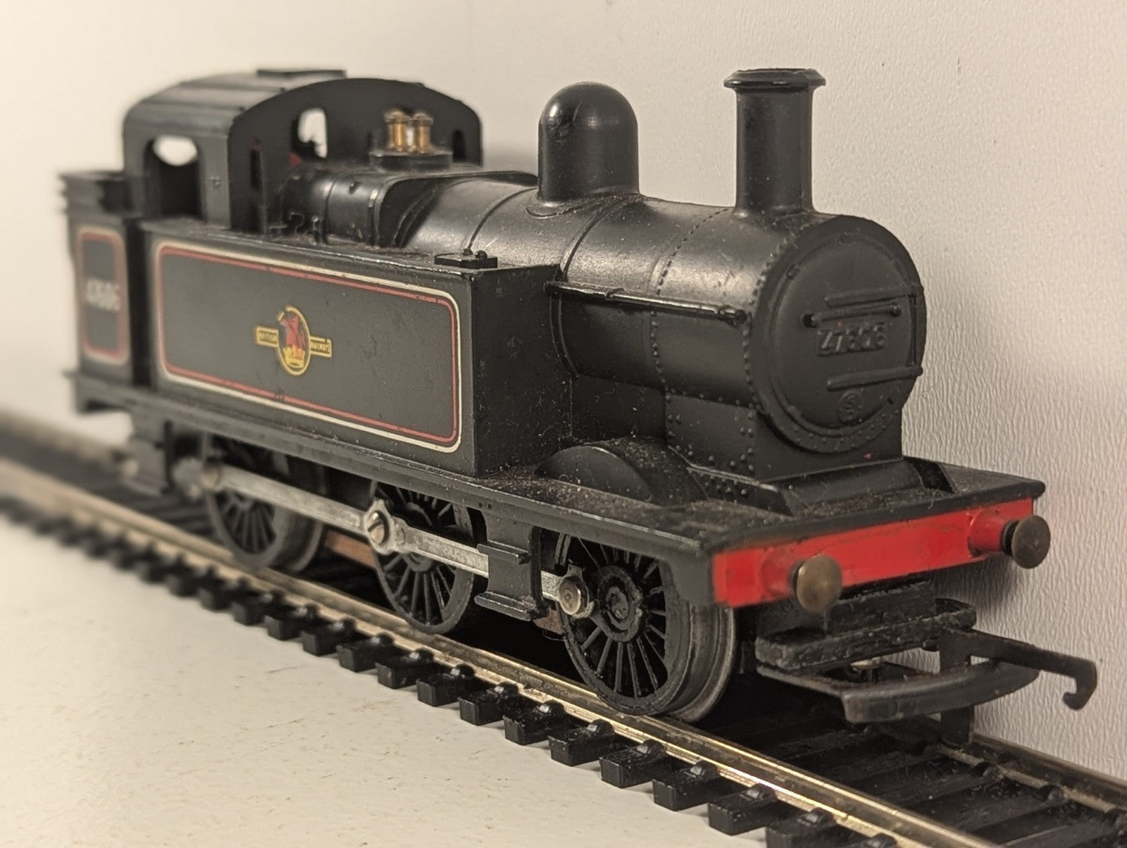 Tri-ang OO Gauge Class 3F Jinty Tank Locomotive Steam Locomotive 47606 BR Black