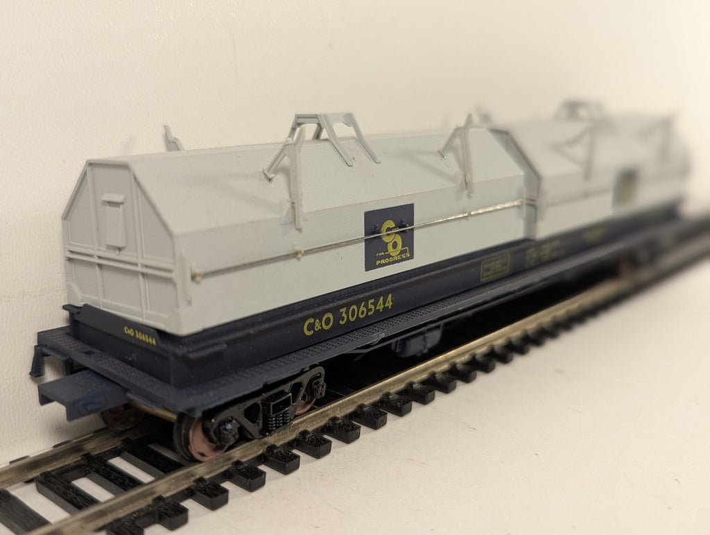 Walthers HO Gauge Cushion Coil Car 306544 C&O 932-3851