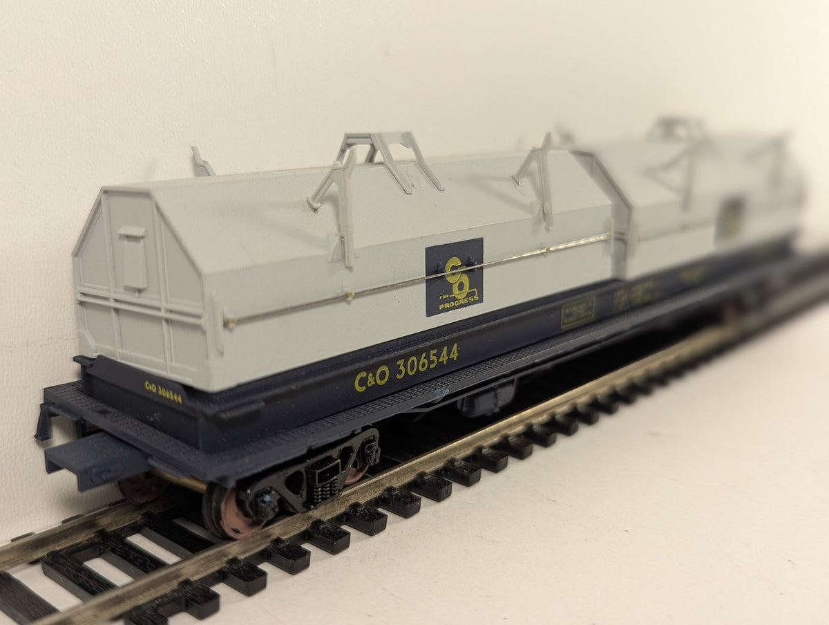 Walthers HO Gauge Cushion Coil Car 306544 C&O 932-3851