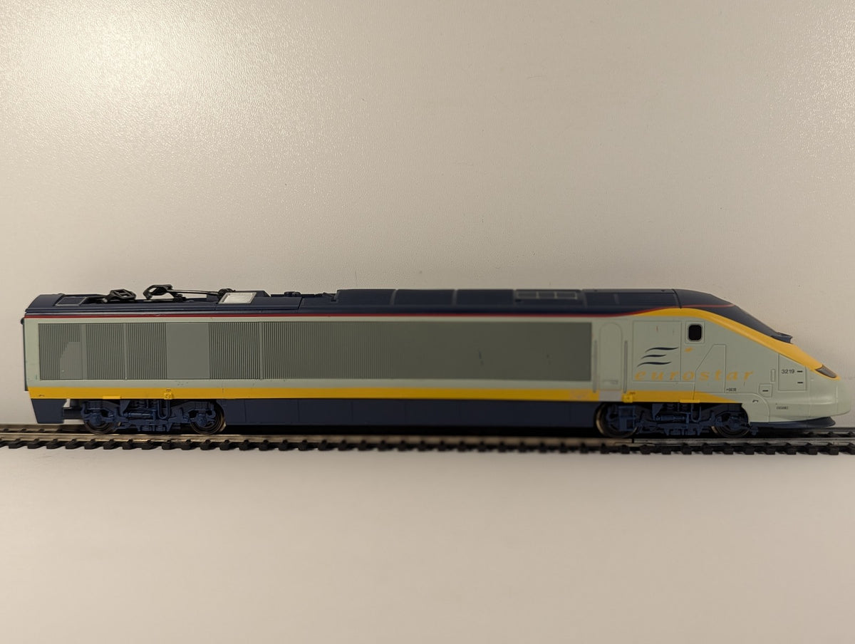 Hornby OO Gauge Class 373 Eurostar Power Car Electric Locomotive 3219