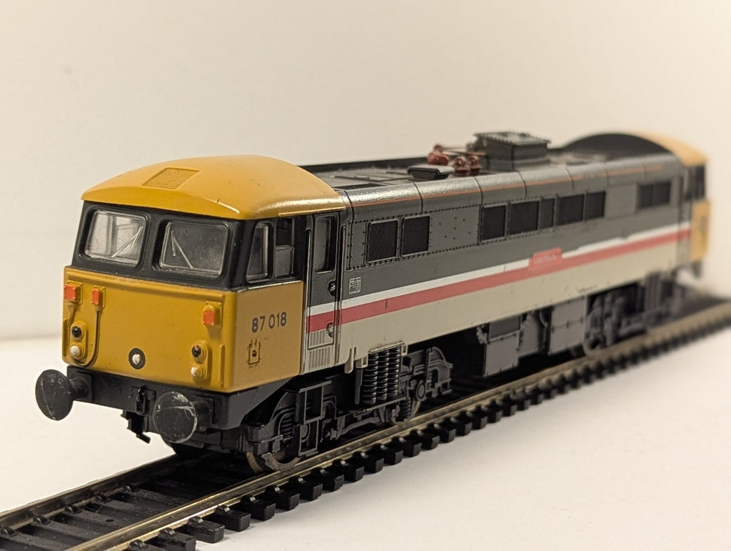 Lima OO Gauge Class 87 Locomotive 87 018 BR InterCity Executive 205