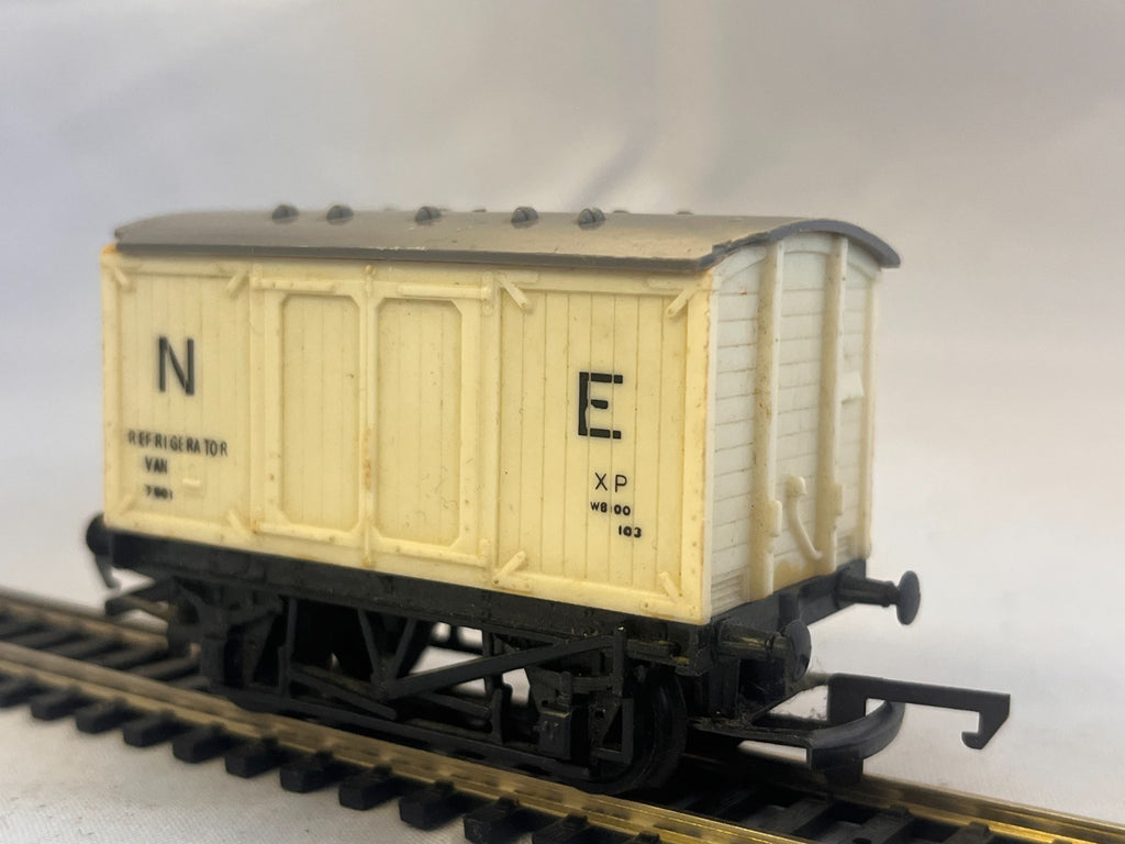 Tri-ang R21 OO Gauge NE Refrigerator Van 7901