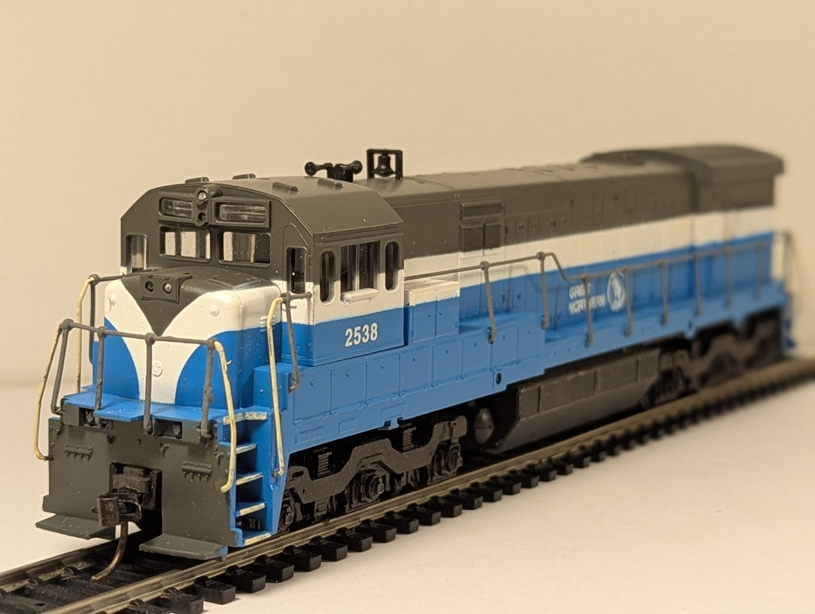 Athearn 3502 OO Gauge U33C Diesel Locomotive
