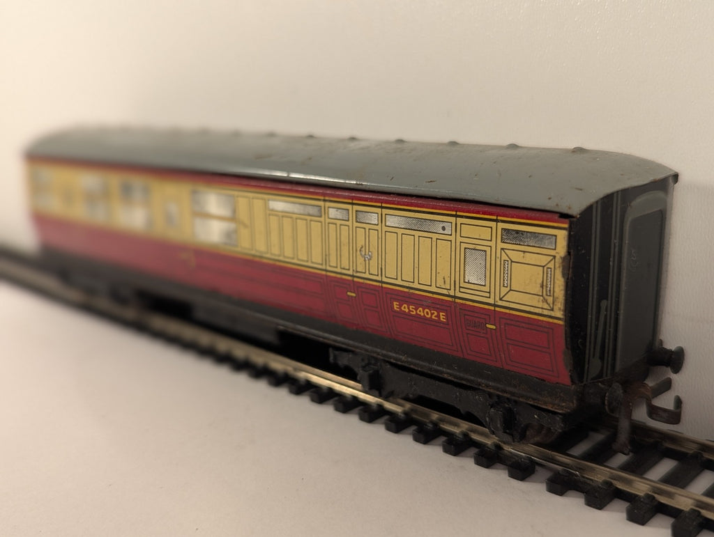 Hornby Dublo OO Gauge BR Corridor Brake Third Coach Passenger Coach E45402E