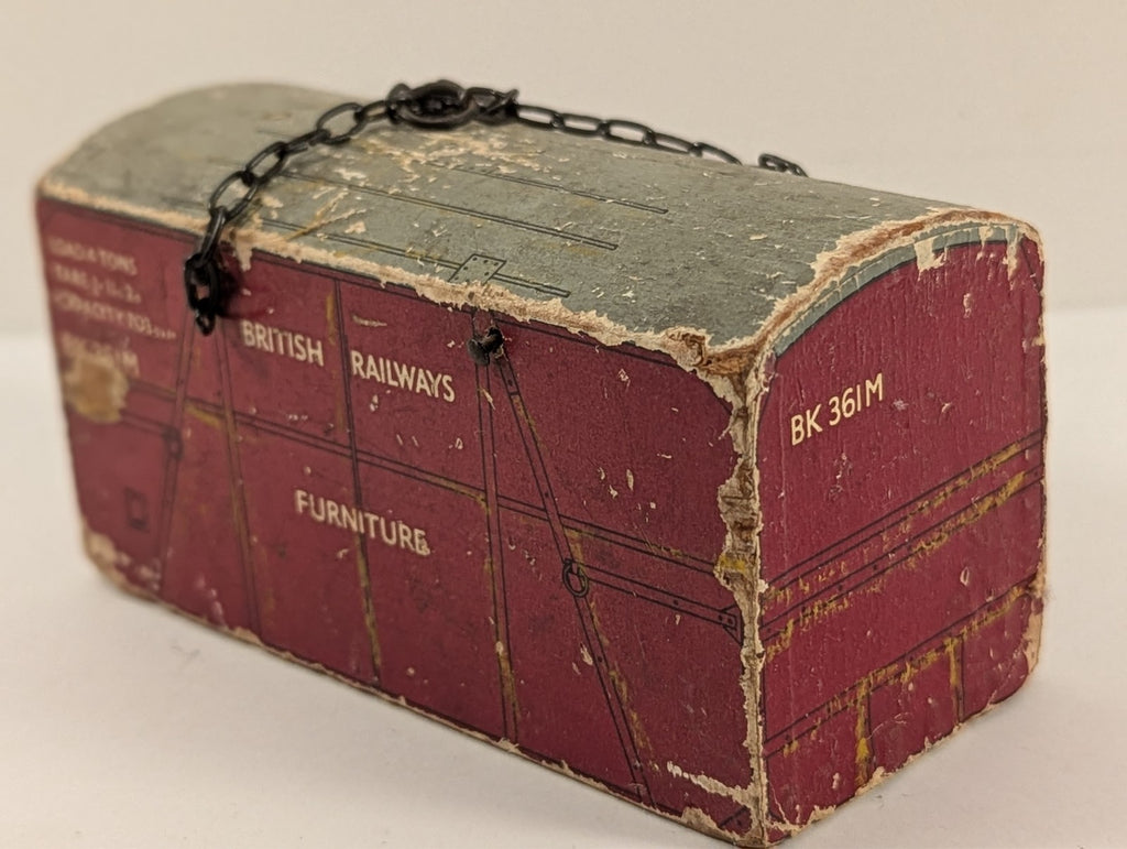 Hornby O Gauge Railway Container - Chipped Paint