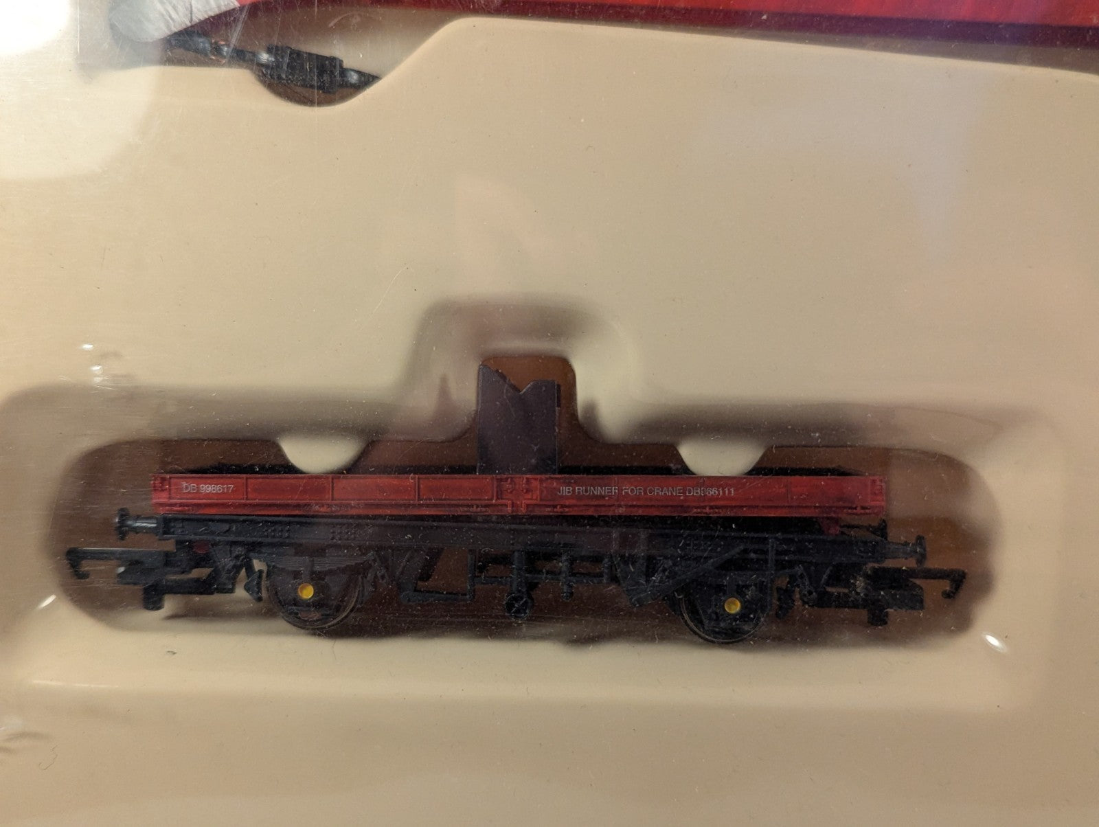 Hornby OO Gauge 75 Ton Breakdown Crane Set – Box Damage