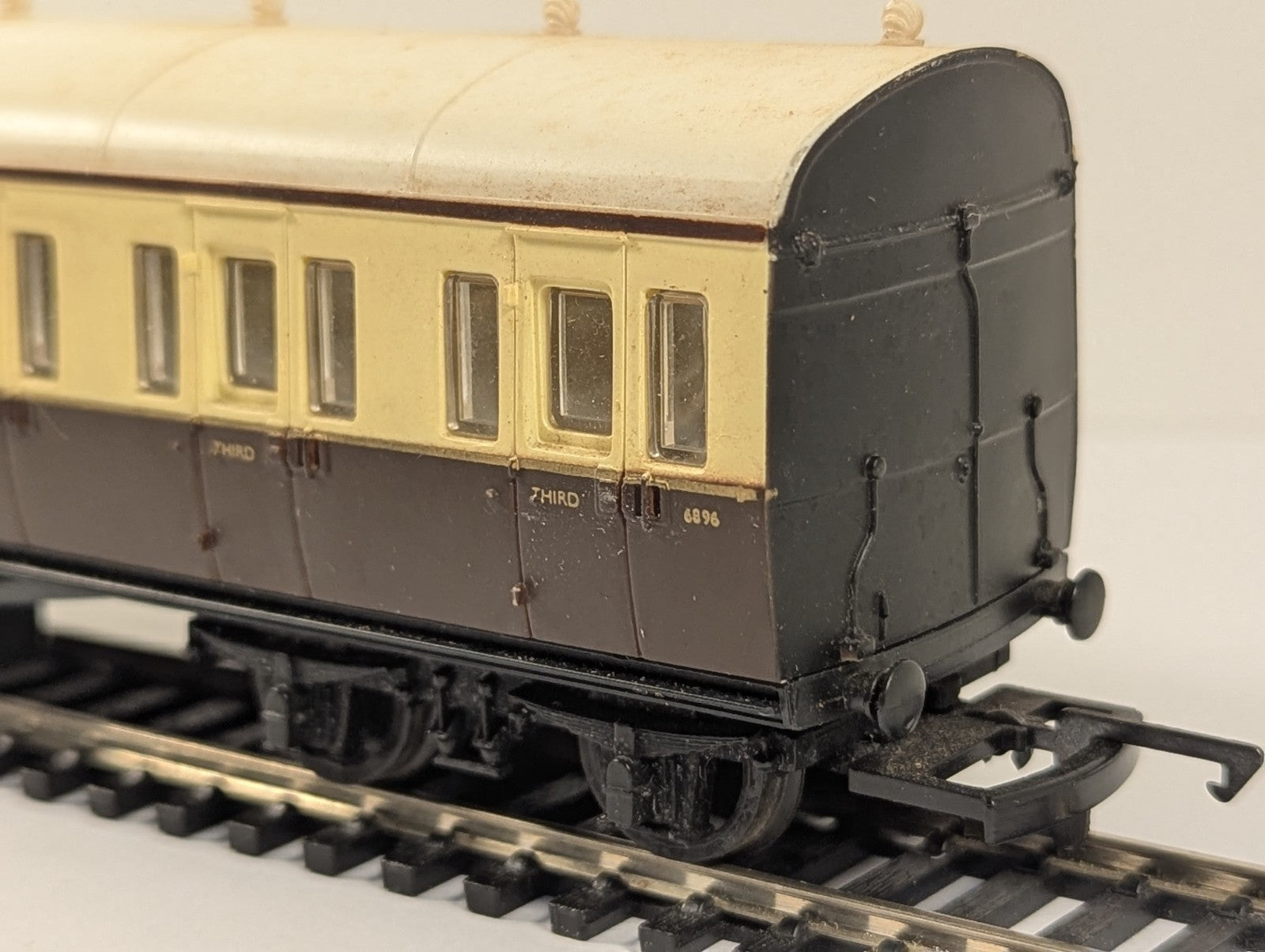 Airfix GWR Suburban B Cornish Riviera Baggage Coach OO Gauge