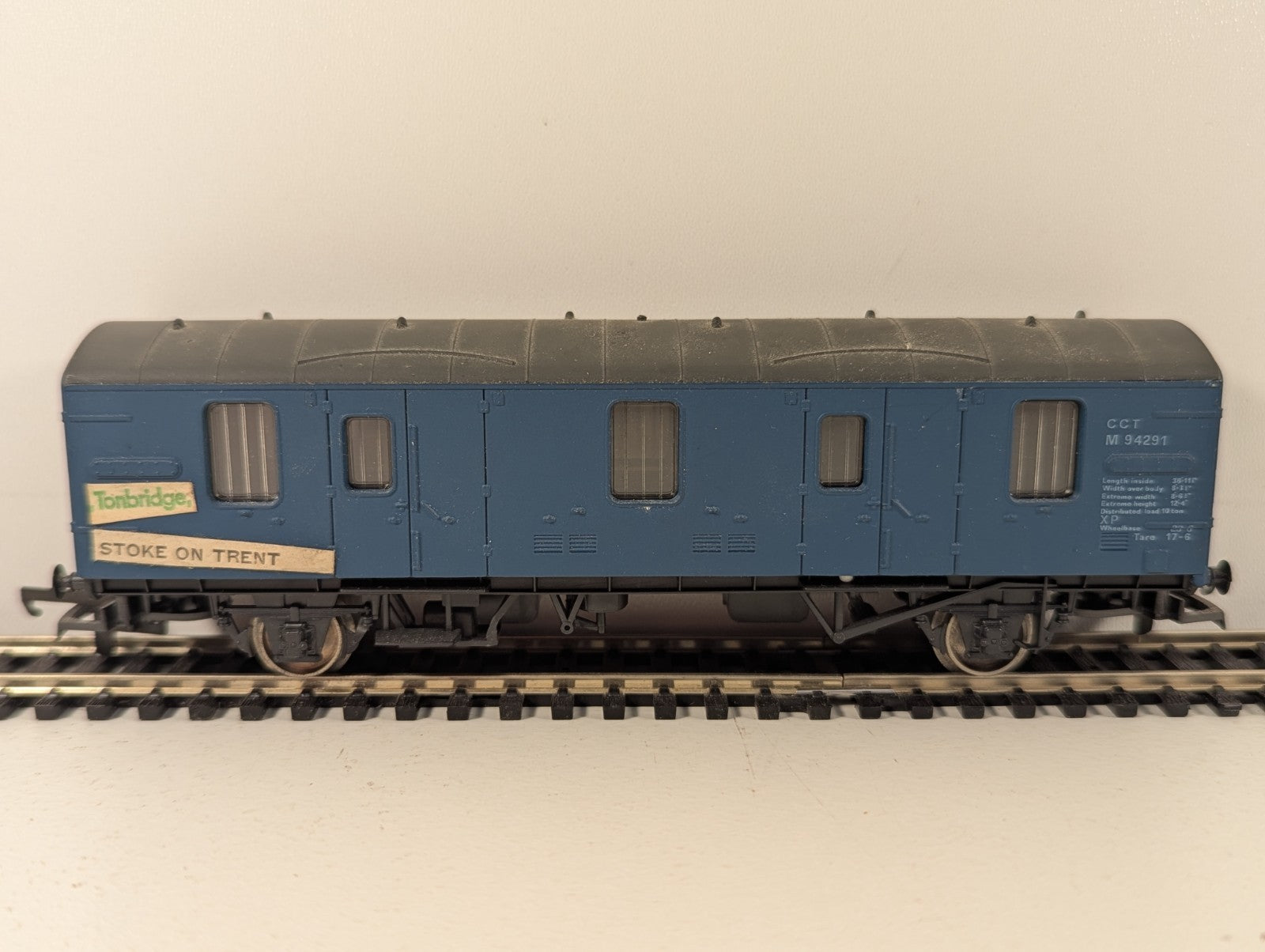 Hornby R6315A OO Gauge CCT Utility Wagon