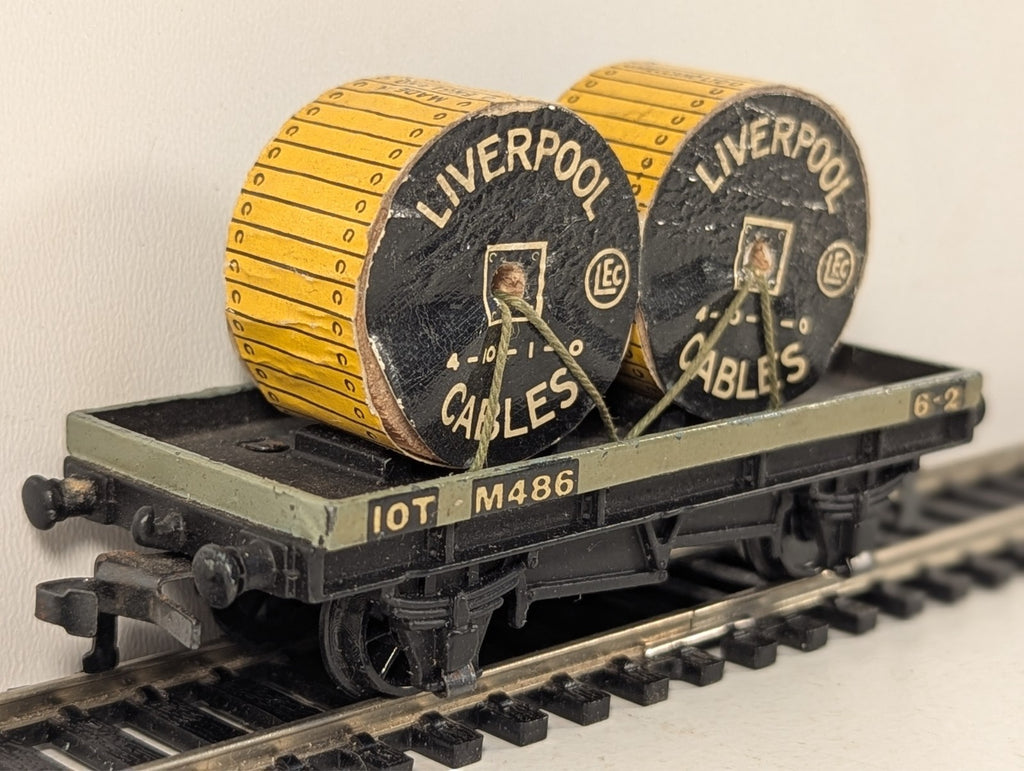Hornby-Dublo 32086 D1 Low-Sided Wagon with Cable Drums OO Gauge - Boxed