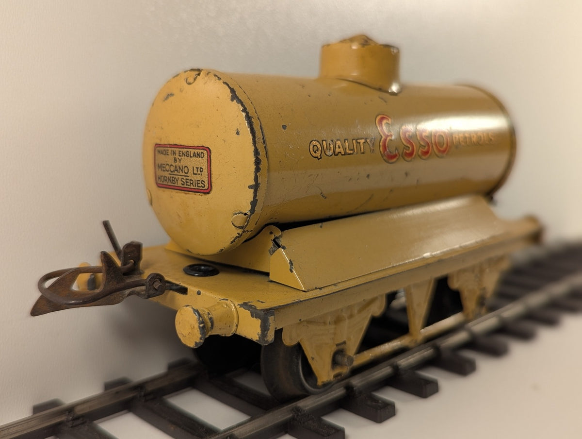 Hornby O Gauge No. 1 Esso Petrol Tank Wagon Goods Wagon Esso Yellow