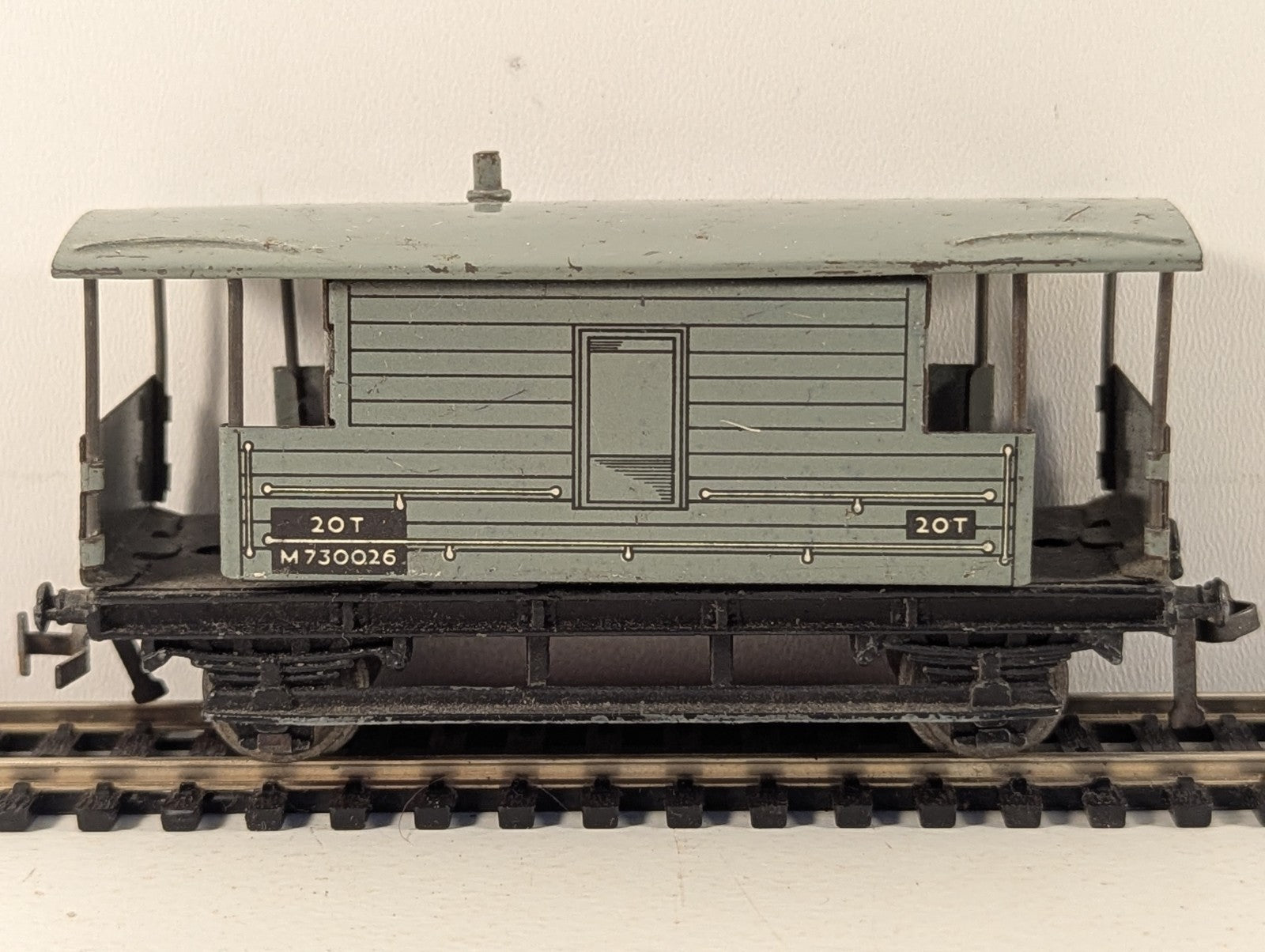 Hornby Dublo BR 20 Ton Goods Brake Van OO Gauge