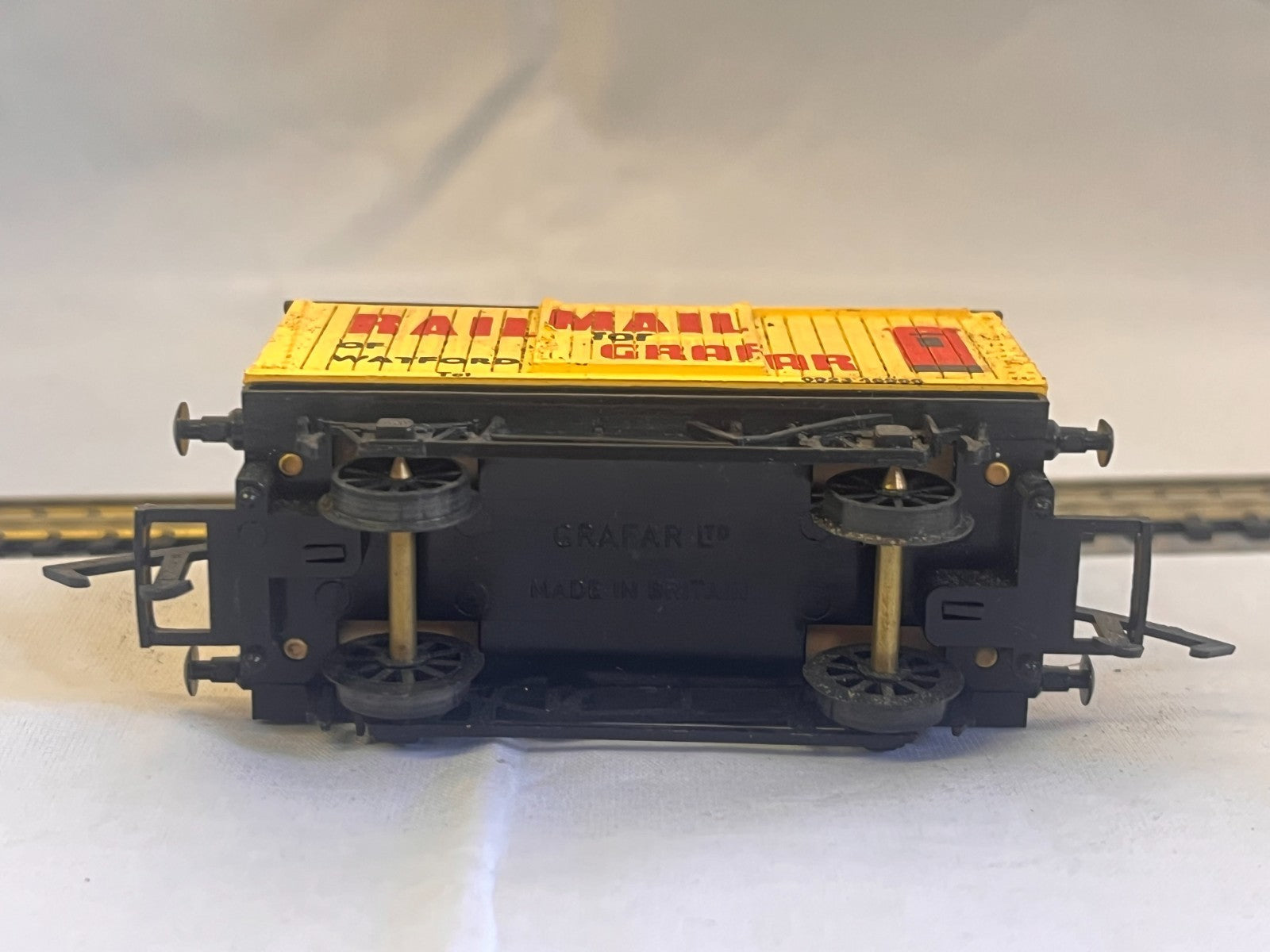 Graham Farish OO Gauge Railmail for Grafar Vent Van