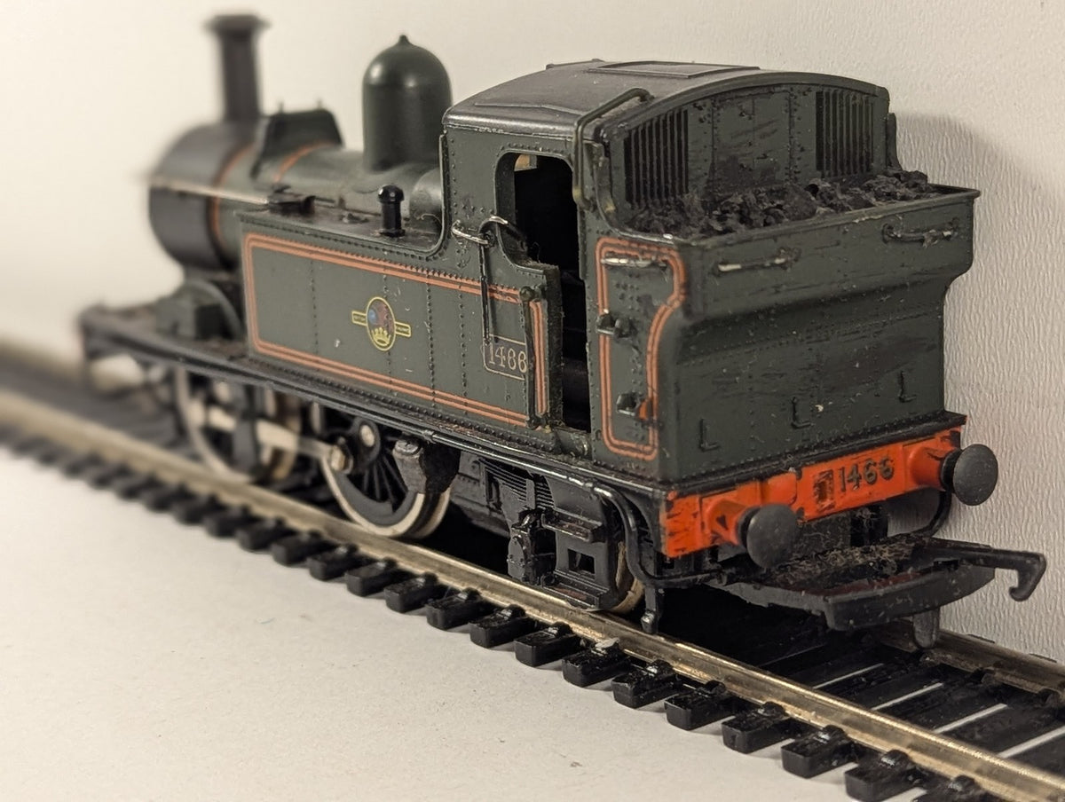 Airfix OO Gauge GWR 1400 Class 0-4-2T Steam Locomotive 1466 BR Lined Green