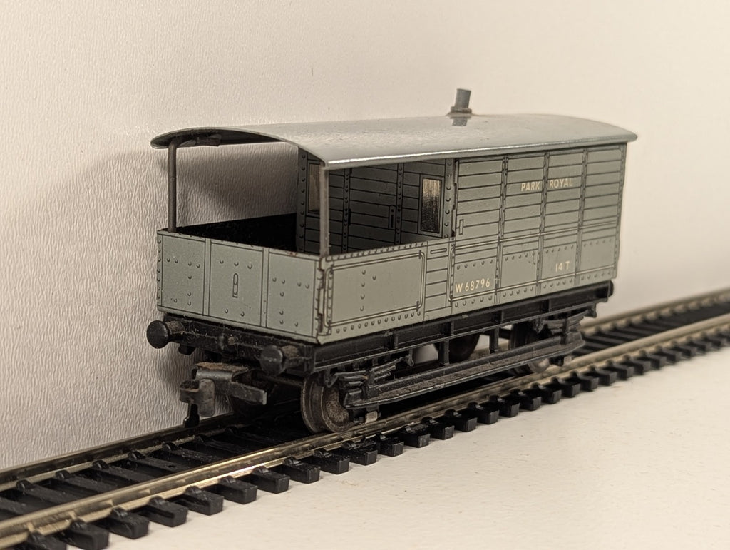 Hornby Dublo OO Gauge GWR Grey Toad Brake Van - Wrong Box