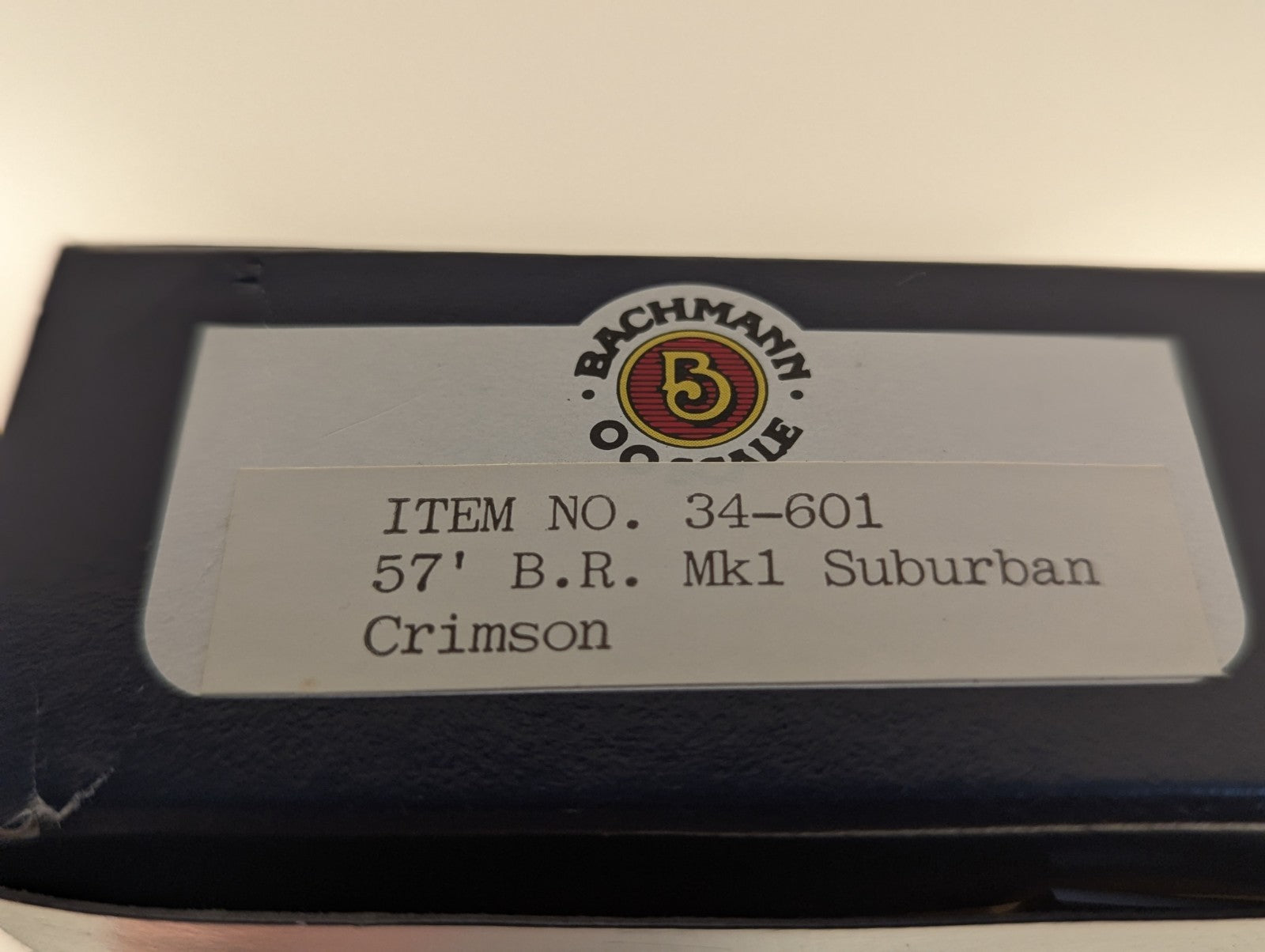 Bachmann OO Gauge 57ft BR Mk1 Suburban Passenger Coach M46083 BR Crimson