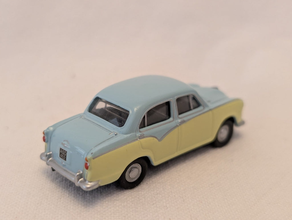 Oxford Diecast OO Gauge Singer Gazelle Series III Die-cast Model Car