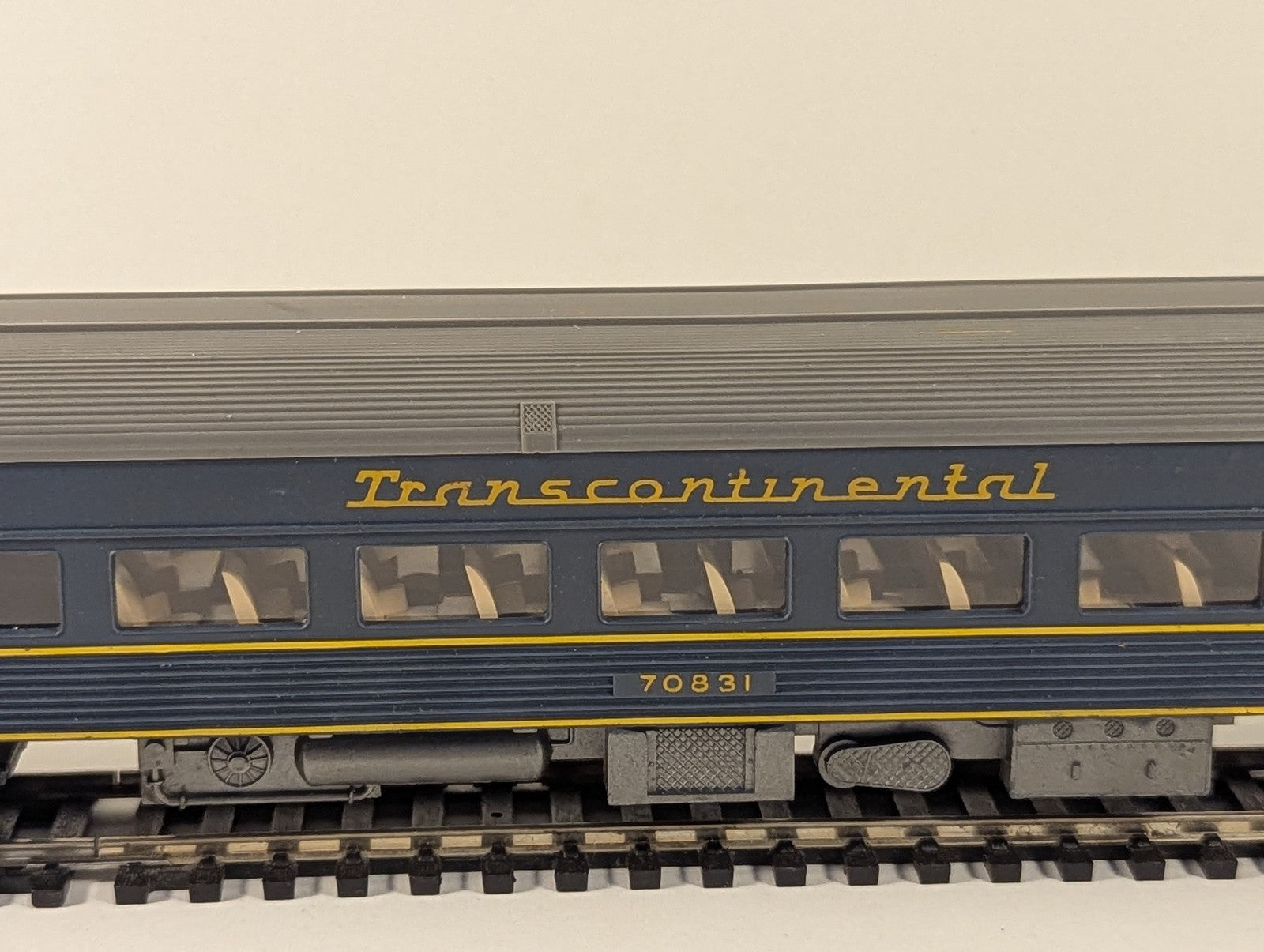 Tri-ang OO Gauge Transcontinental Passenger Coach 70831