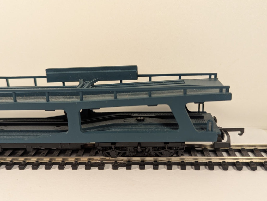Hornby RailRoad OO Gauge R6423 Double Deck Car Transporter Wagon