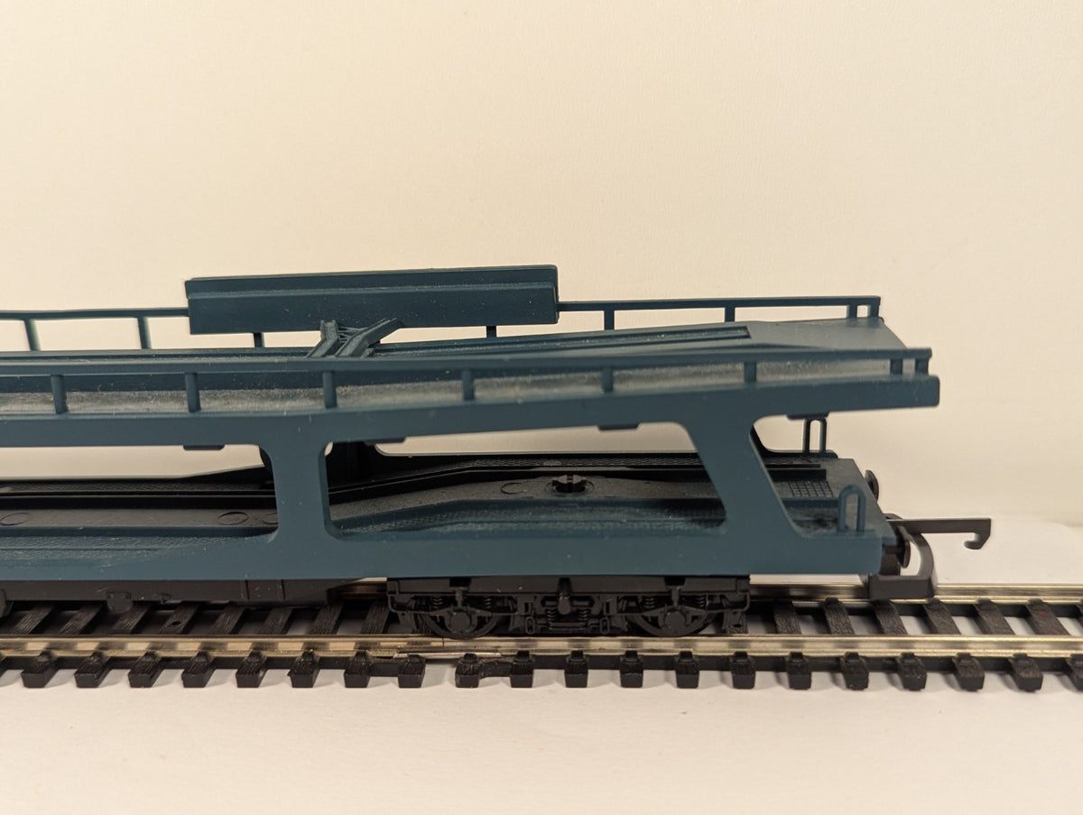 Hornby RailRoad OO Gauge R6423 Double Deck Car Transporter Wagon