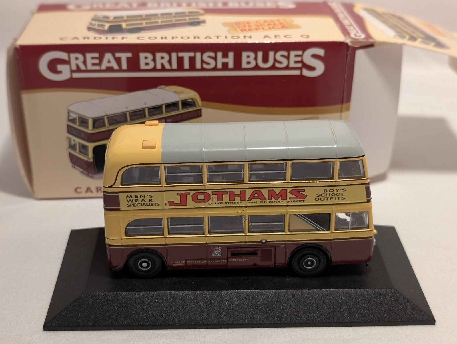Atlas Editions AEC Q Double-Decker Bus – Cardiff Corporation Transport