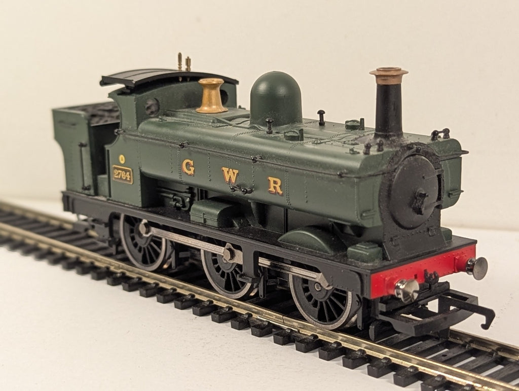 Hornby OO Gauge Class 2721 Pannier Tank Locomotive 2764 GWR Green
