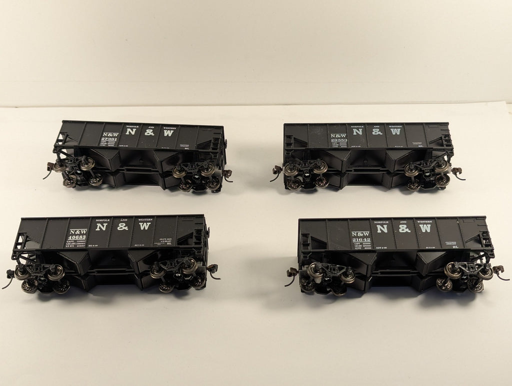 Athearn HO Gauge 34ft Ribbed Hopper Wagons Norfolk & Western