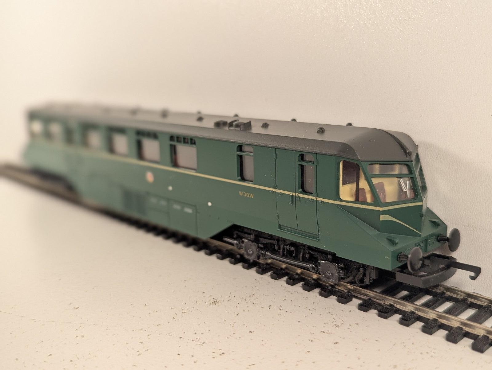 Lima OO Gauge GWR Railcar Diesel Railcar W30W BR Green 205150A3