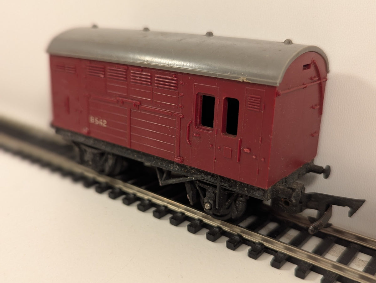 Tri-ang R123 OO Gauge BR Horse Box