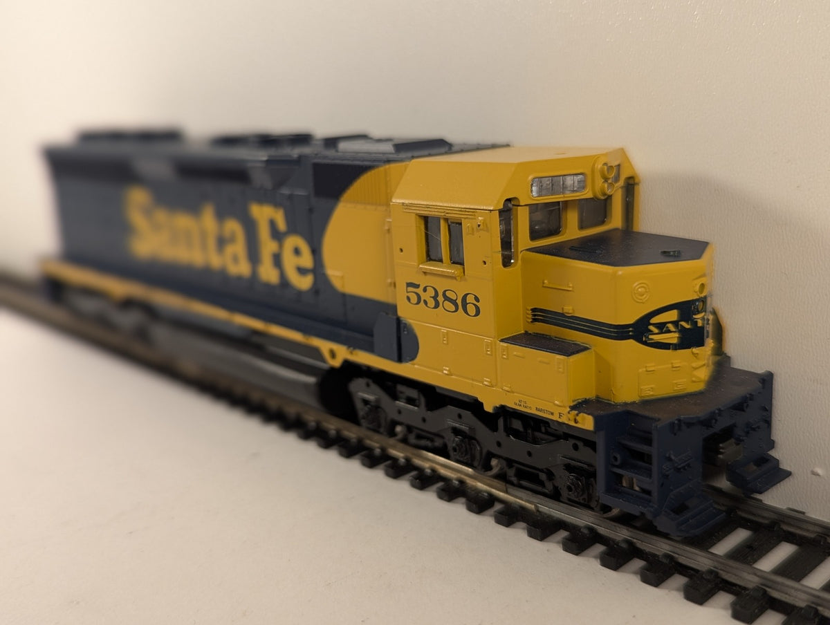 Athearn HO Gauge SD45 Diesel Locomotive 5386 Santa Fe Blue & Yellow 4173