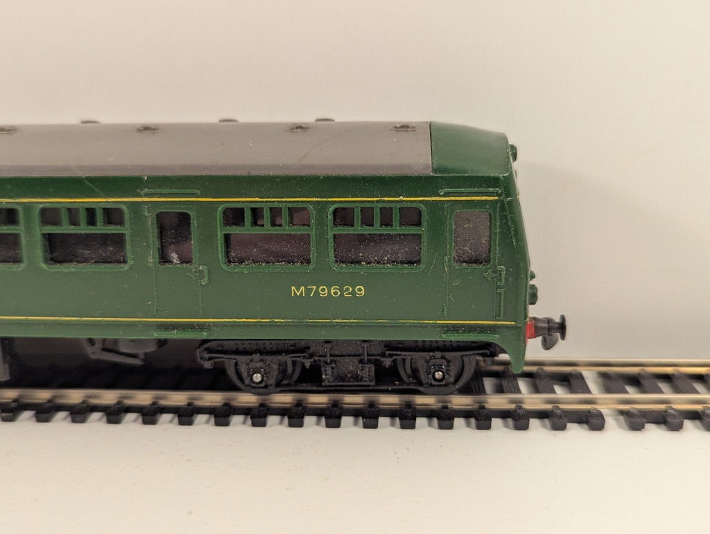 Tri-ang OO Gauge Class 101 DMU Dummy Power Car - broken buffer