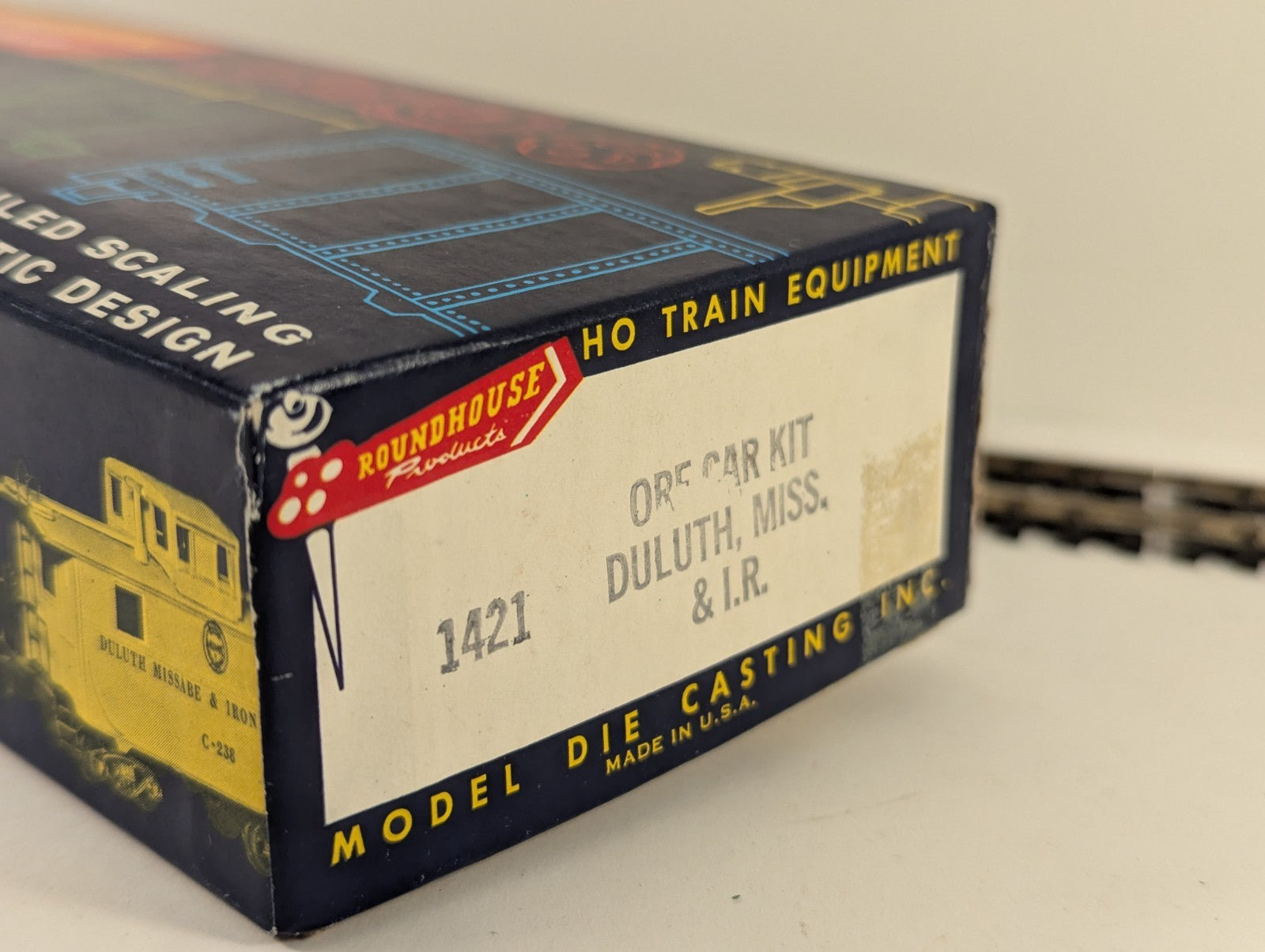 Roundhouse Products 1421 HO Gauge Duluth Missabe & Iron Range Ore Car Kit Boxed