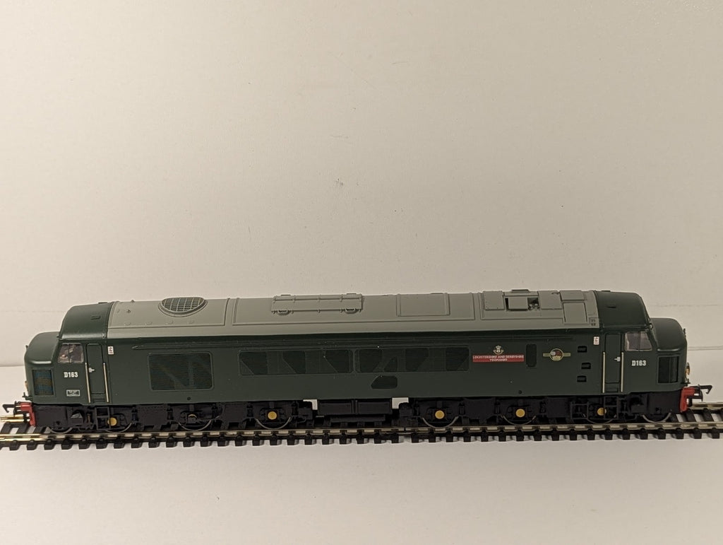 Bachmann OO Gauge Class 46 D163 Leicestershire & Derbyshire Yeomanry