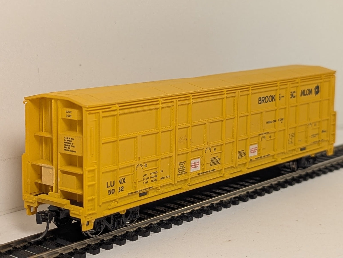 Life-Like HO Gauge 56' Thrall All-Door Boxcar LUNX 5032 Brooks-Scanlon Yellow