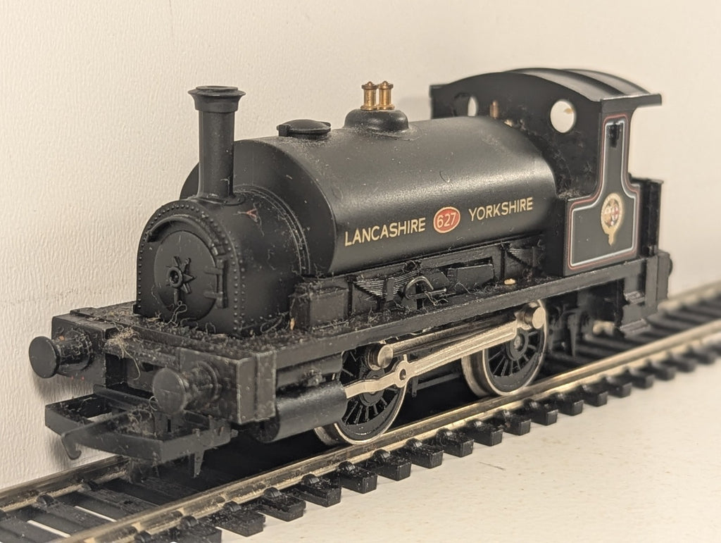 Hornby OO Gauge L&Y 0-4-0ST Class 21 'Pug' Steam Locomotive 627