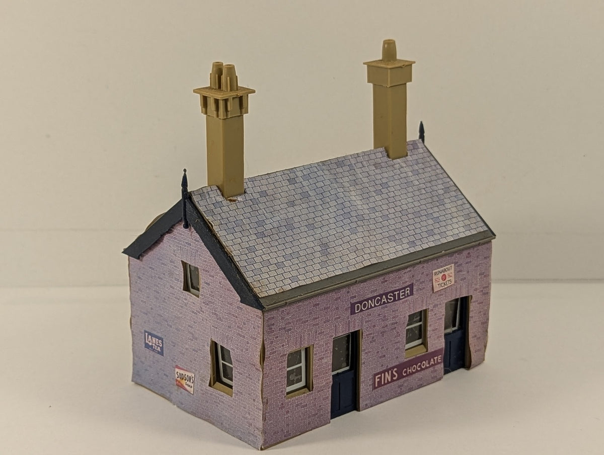 Hornby Dublo OO Gauge Suburban Station Building Doncaster 5085
