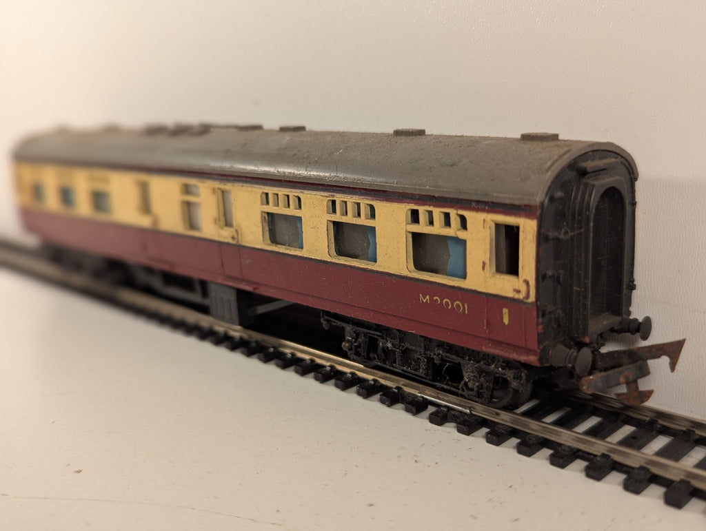 Tri-ang R224 BR Main Line Restaurant Car OO Gauge - Damaged Lettering