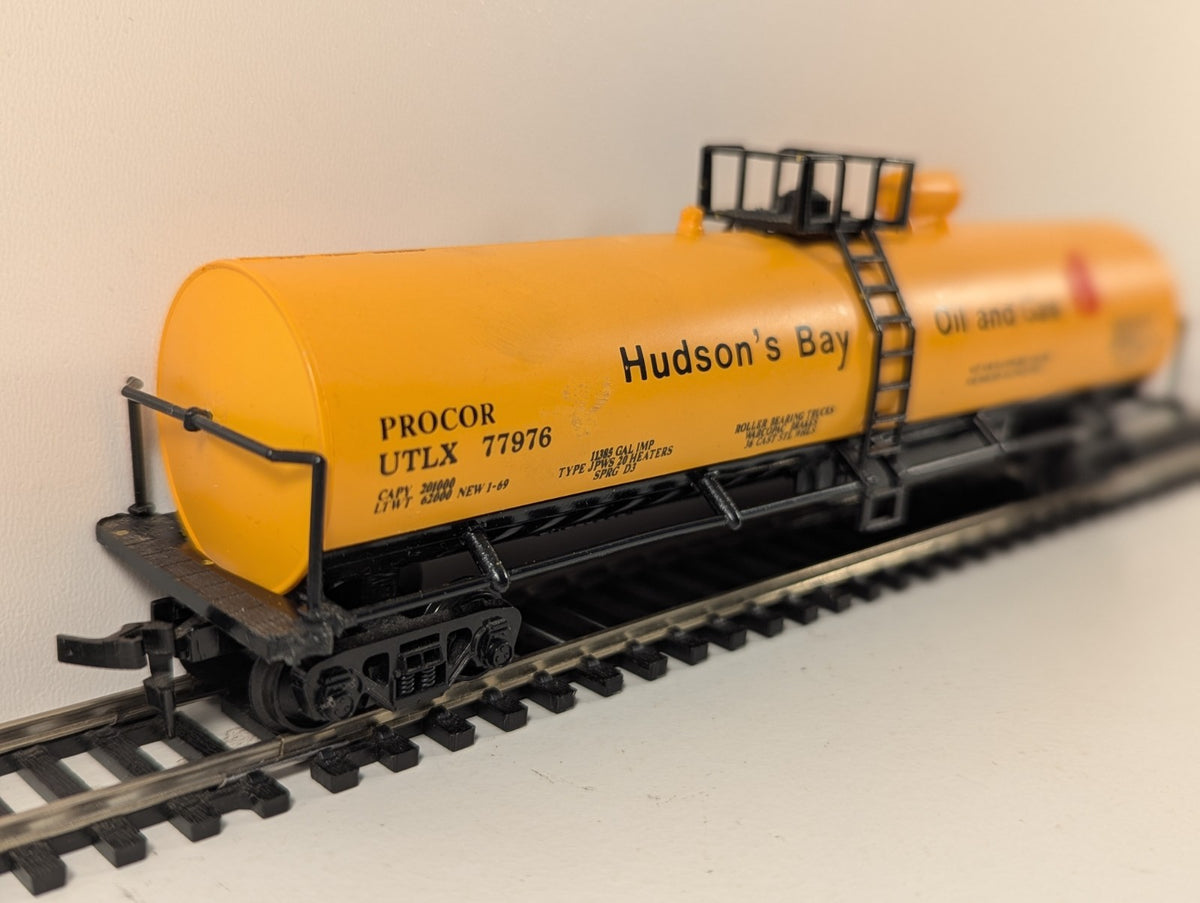 Life-Like HO Gauge Hudson’s Bay Oil & Gas Tank Wagon