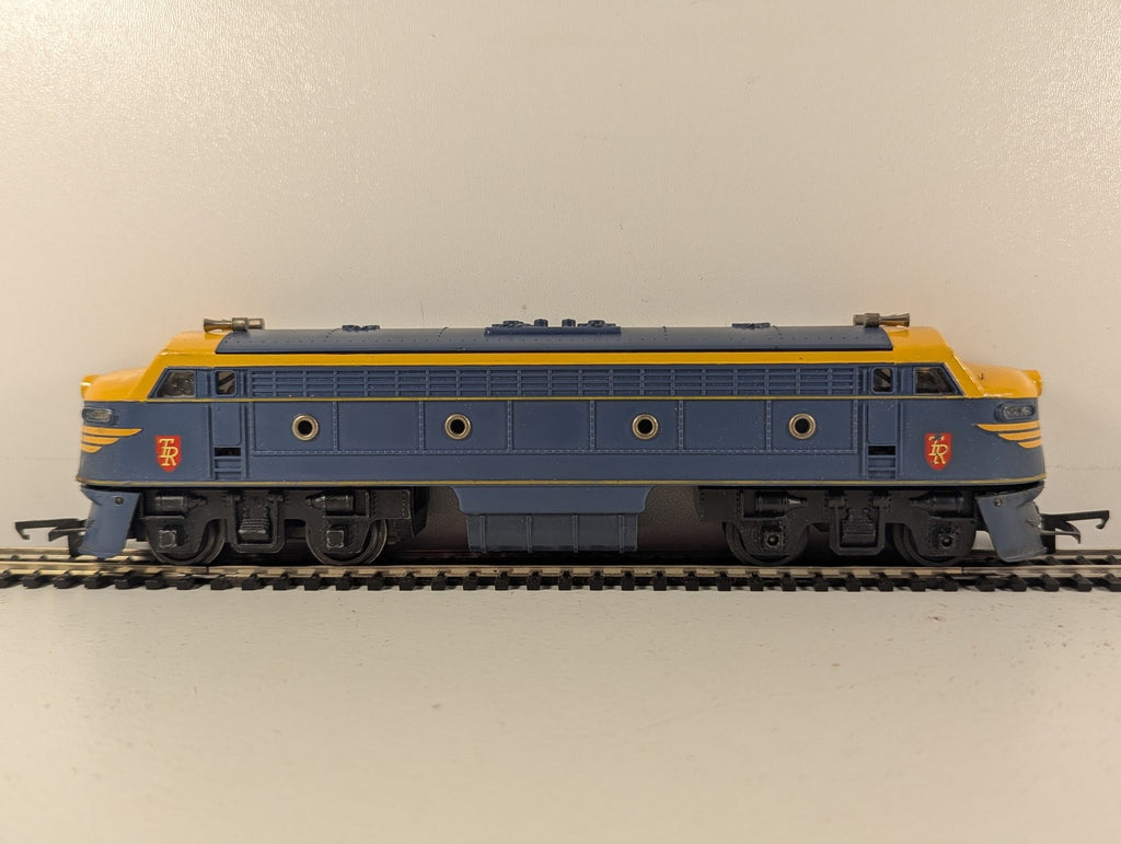 Tri-ang OO Gauge Double Ended Diesel Locomotive 5007